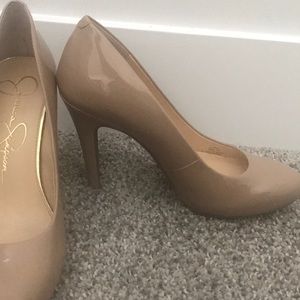 Jessica Simpson Nude Malia Pumps
